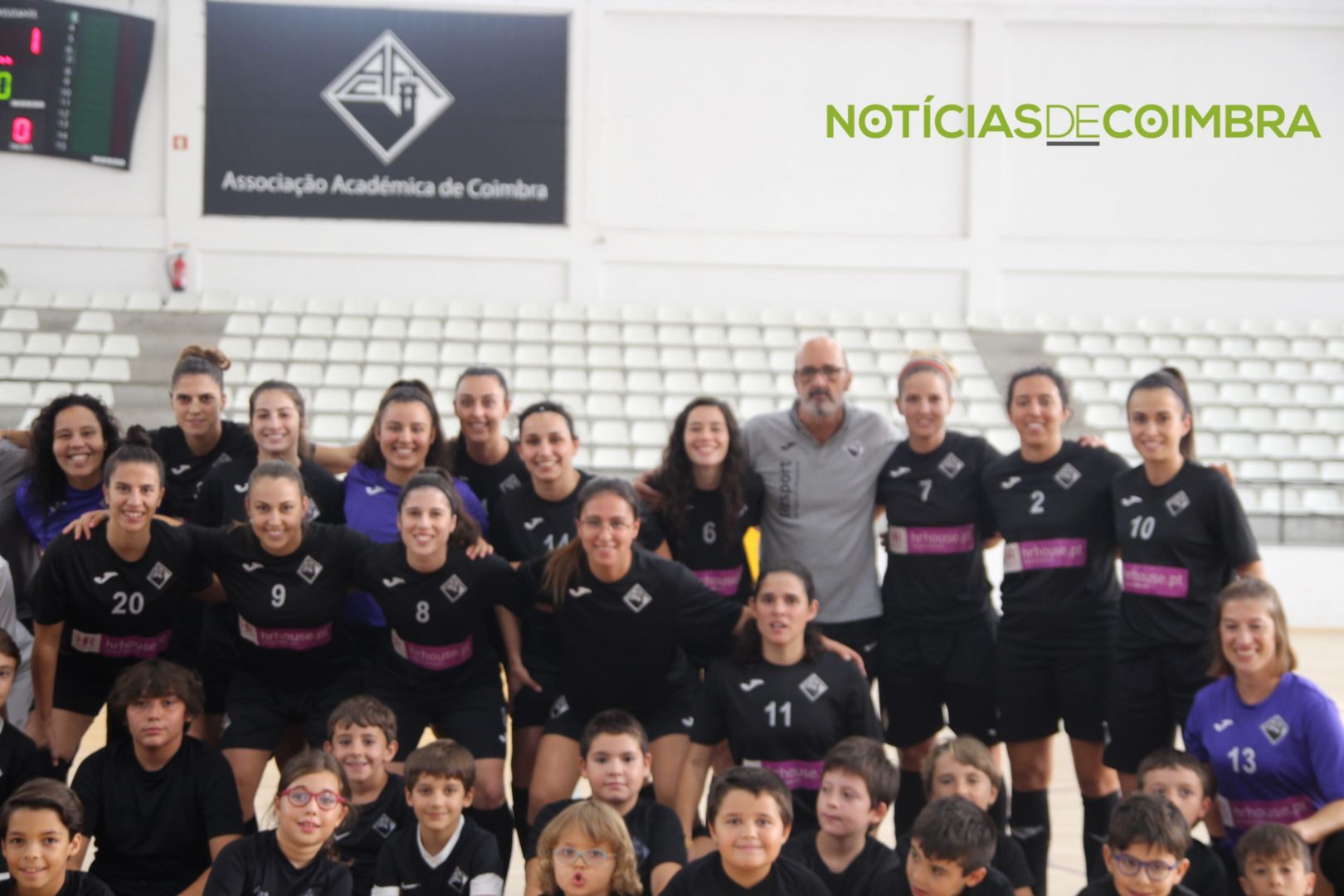 Apresentação da equipa sénior feminina de Futsal da Académica