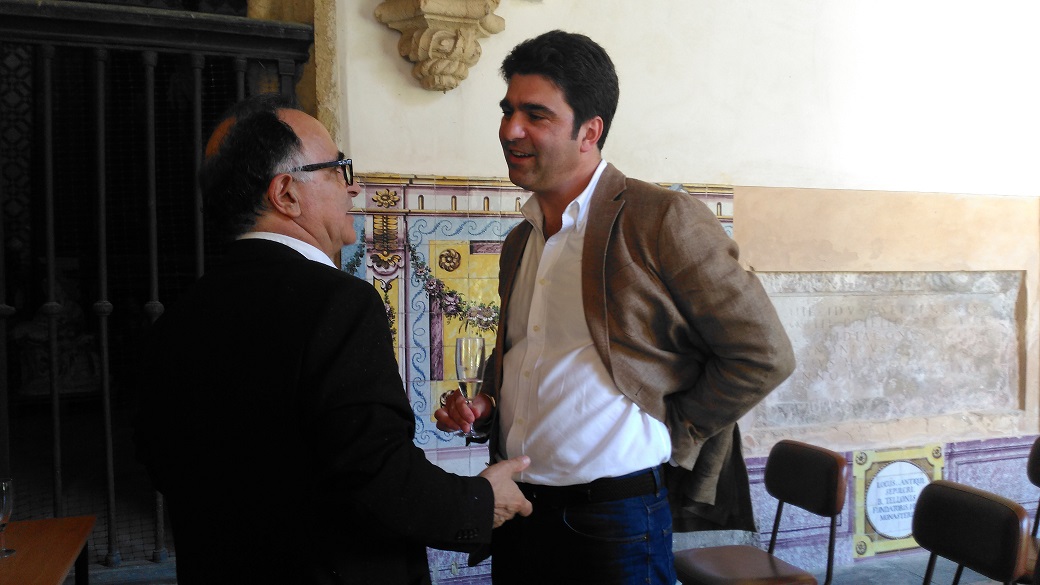 Vitor Sá Marques com Francisco Paz, director do departamento de cultura e desporto da autarquia de Coimbra
