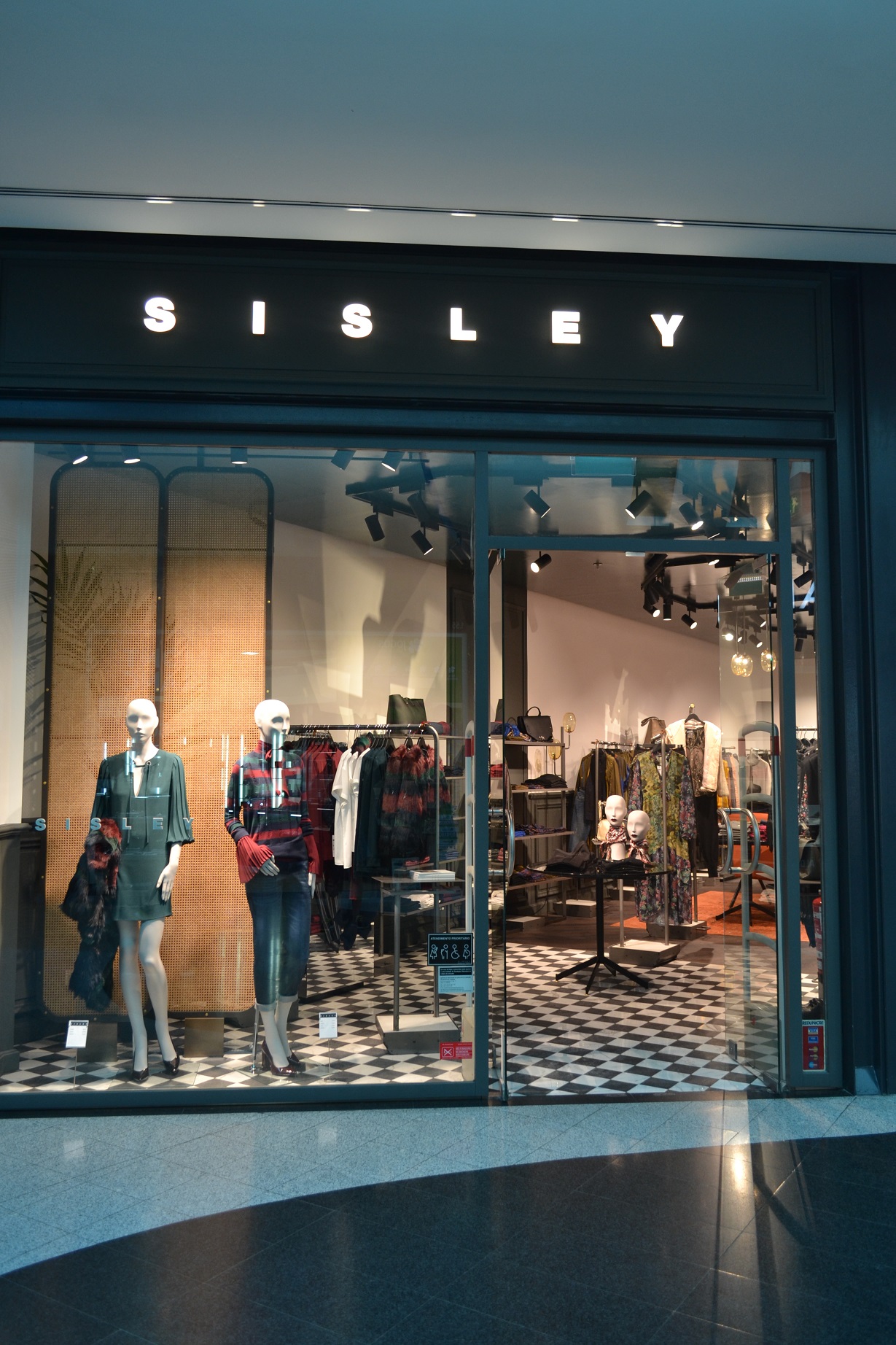 Sisley FC (1)