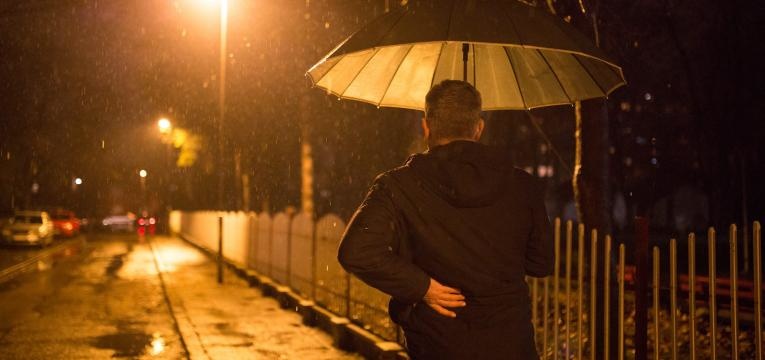 765_360_backache-and-rainy-season_1505315416