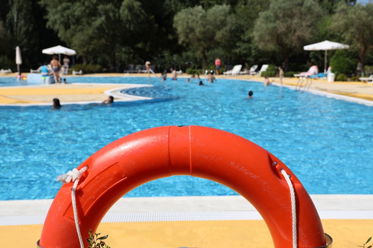piscina-da-quinta-da-paiva-encerrada-por-causa-de-dejetos-encontrados