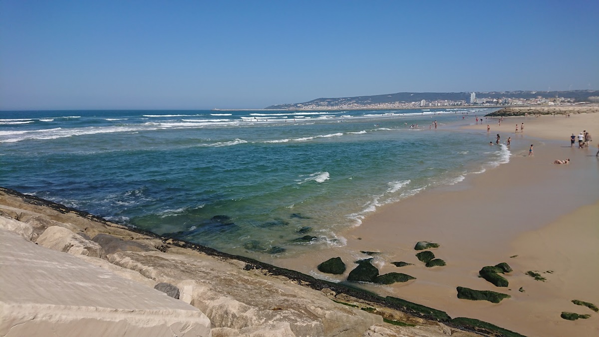A praia selvagem da Figueira da Foz que merece entrar no roteiro de verão