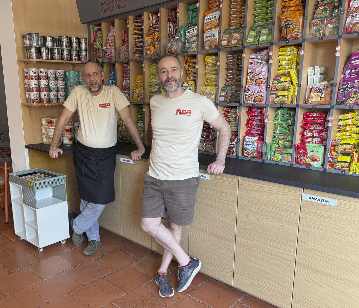 2 irmãos apaixonaram-se por Coimbra e abriram um espaço para fãs de noodles com pratos a partir de 1,90€